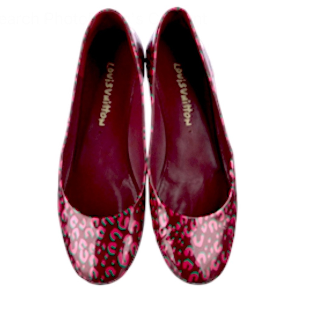 LOUIS VUITTON
Patent Leather Animal Print Ballet Flats
Size: 8.5 | IT 38.5
